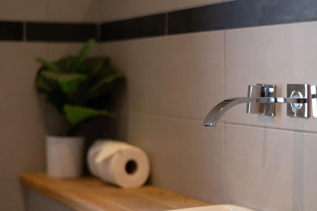 Edge14- Spacious, Stylish And Near The Beach! New Quay Zewnętrze zdjęcie