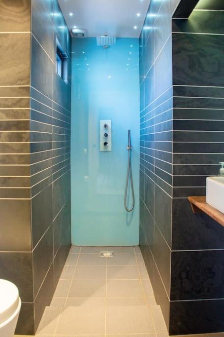 Edge14- Spacious, Stylish And Near The Beach! New Quay Zewnętrze zdjęcie